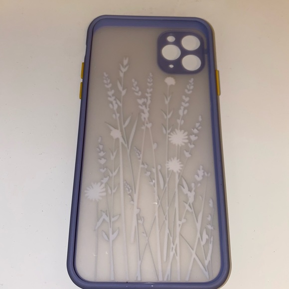 Flower IPhone 11 Pro Max Case - Picture 2 of 3